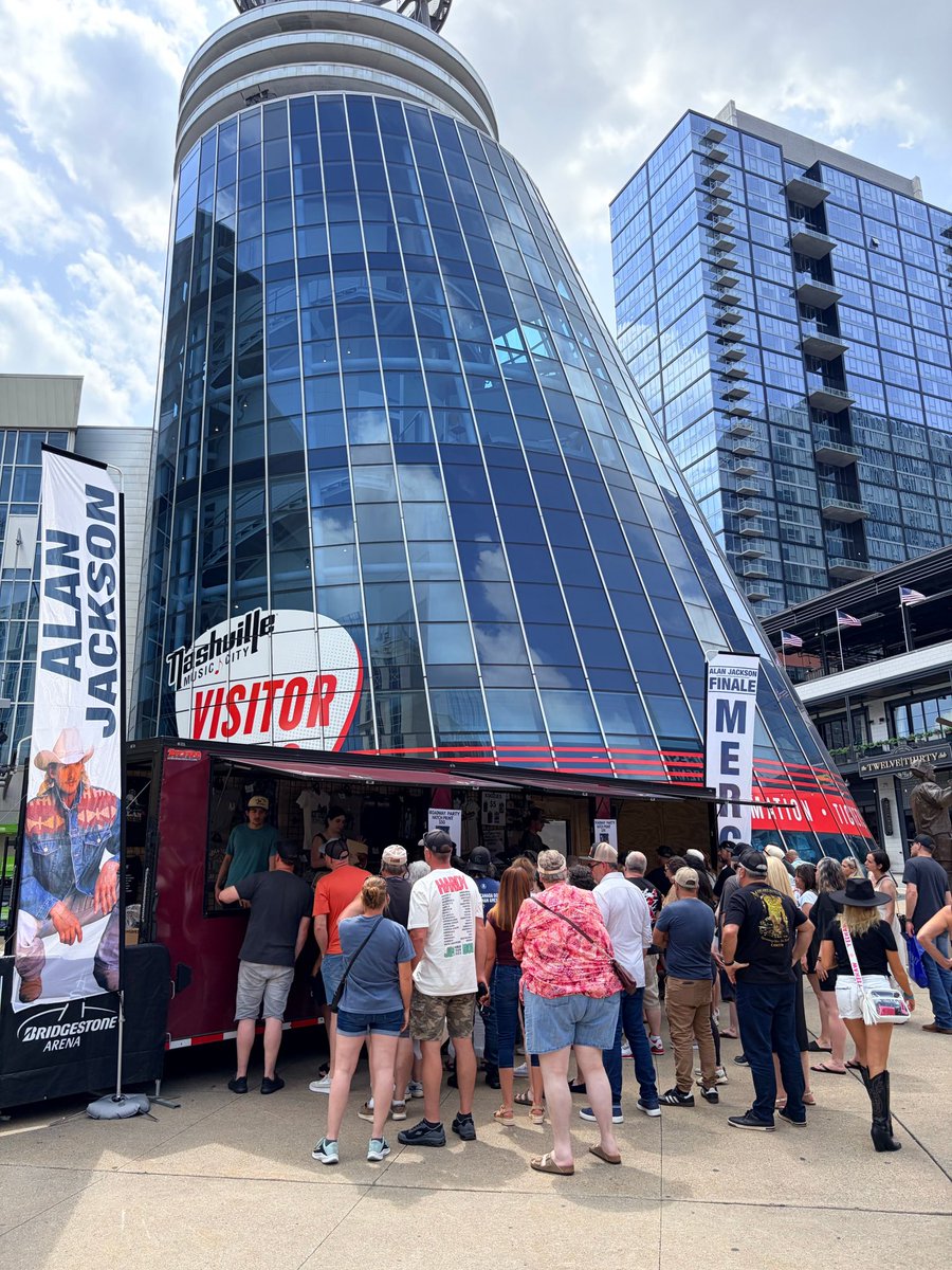 OfficialJackson's tweet photo. Heading downtown? Swing by @BrdgstoneArena and take home a piece of the Last Call With Alan - The Finale merch now through Saturday. 🎶🤠 https://t.co/2NAh60Og4L