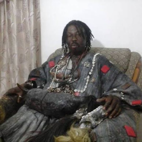 Indie5051's tweet photo. El Brujo de Ghana, Nana Kwaku Bonsam, el mismo que anunció que no dejaría que Harry Kane marcara un gol contra Ghana dijo:

“Este Mundial es para Cristiano Ronaldo y Portugal, y lo ganarán”. https://t.co/Vm8tWGfFX5