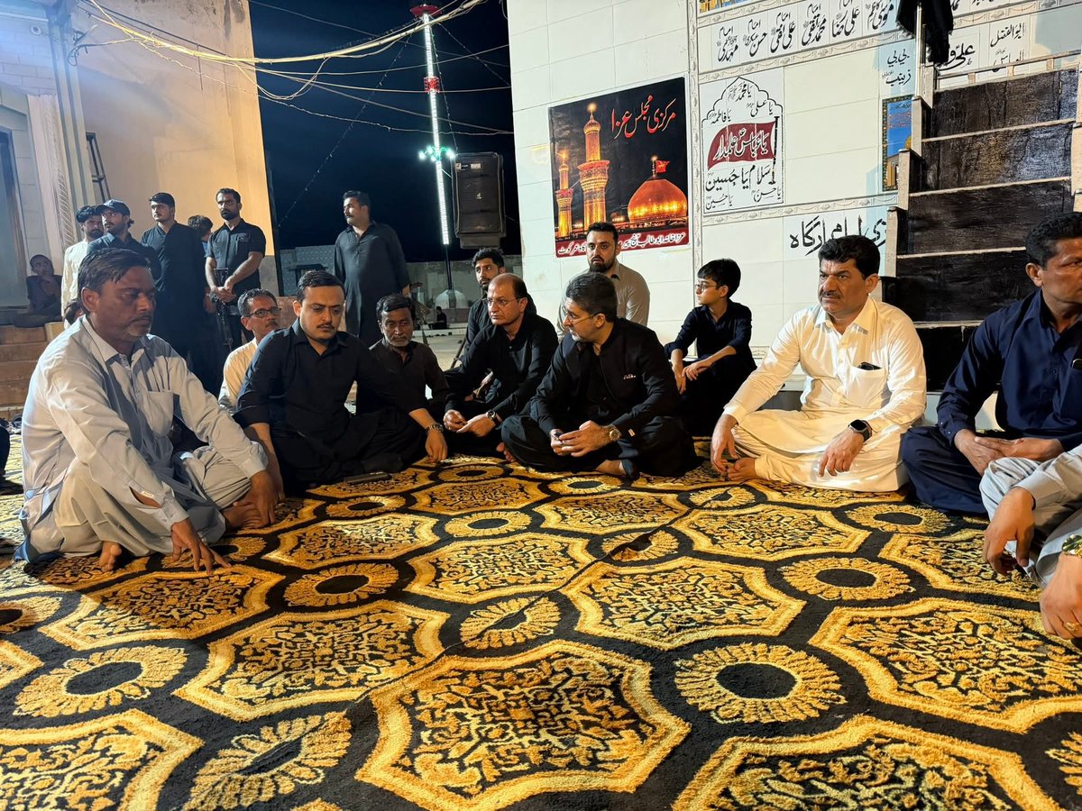 LalaTaak's tweet photo. پاکستان پیپلز پارٹی کے سینئر رہنما و رکنِ سندھ اسمبلی نواب محمد تیمور تالپور صاحب نے آج عمرکوٹ شہر میں 9 محرم الحرام کے سلسلے میں مختلف امام بارگاہوں کا دورہ کیا اور عزادارانِ امام حسینؑ کے لیے کیے گئے انتظامات کا تفصیلی جائزہ لیا۔
@TalpurTaimur https://t.co/umzJyHWDxE