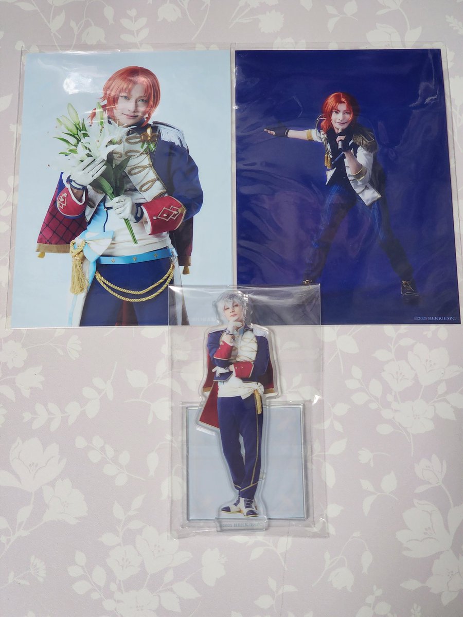 runa_happy's tweet photo. 【交換 】あんステ Requiem from Knights 返礼祭 レクイエム ランダム ブロマイド ランブロ アクスタ 

譲:レオ(返礼祭、ユニット)、泉

求:嵐

アクスタ含めての交換のみ

27日マチネ前後、郵送にて交換可能
→ https://t.co/DYjI2umJET