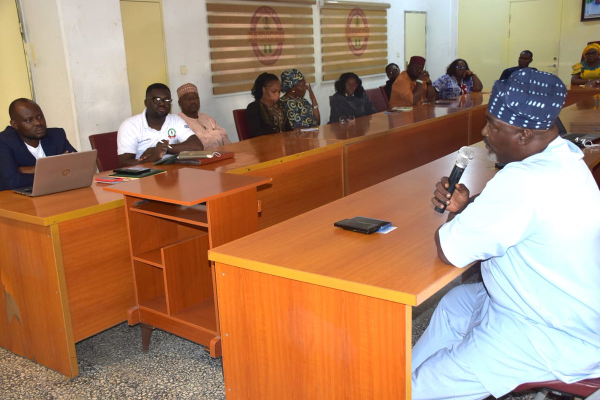 ServicomOffice's tweet photo. A healthy workforce is a productive workforce.

SERVICOM today held a Health Awareness Talk and Medical Check for staff, reaffirming its commitment to employee well-being, preventive healthcare, and quality public service.
 #HealthyWorkplace #PublicService
@NGRPresident https://t.co/1GAaIpDvmP