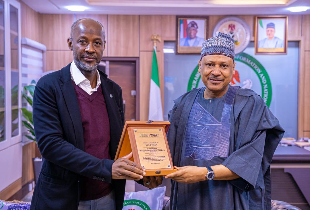 HMMohammedIdris's tweet photo. I received a courtesy visit today at @FMINONigeria HQ from Beacon Security And Intelligence Limited (BSIL) and White Ink Institute Strategy Education And Research (WISER). The delegation was led by the Managing Director of BSIL, Dr. Kabir Adamu. 

In April, BSIL and WISER hosted a very well attended high-level security conference in Abuja, for which our Ministry was proud to be a partner. I’m grateful for the appreciation plaque presented to me during this visit. 

I commend the excellent work the two organisations are doing in security policy – including efforts at advancing peace-building by tackling harmful narratives, stereotyping, and media misrepresentations.