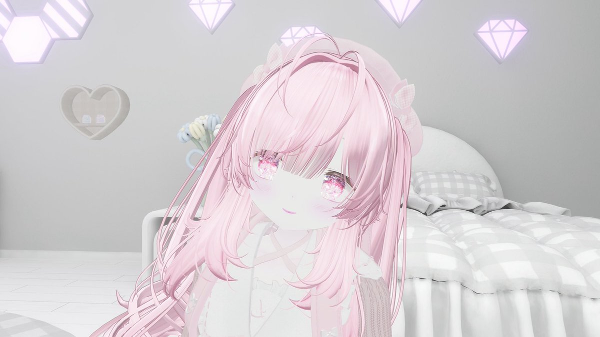himea_v's tweet photo. おはひめもーにん🔆｡°
みんないろんな天災は大丈夫？
まだこれからの地域とかもあるし
色々しんどい人も頑張っていこうねෆ˚*

今日も楽しいVRライフを🤍

▼貴重なギフトでいただいた九尾ちゃん▼
 #九尾の傍観者 https://t.co/L2VlMrKDxz