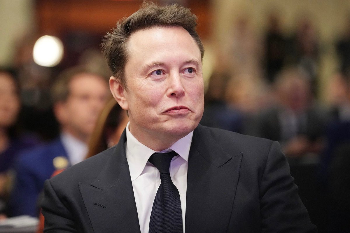 Xaviancrypto's tweet photo. 🚨 JUST IN:

ELON MUSK HAS REAFFIRMED HIS SUPPORT FOR BITCOIN:

"I WANT TO SEE BITCOIN THRIVE." 💥

BULLISH MOMENTUM CONTINUES TO BUILD. 🚀 https://t.co/YYmMcfTwUQ