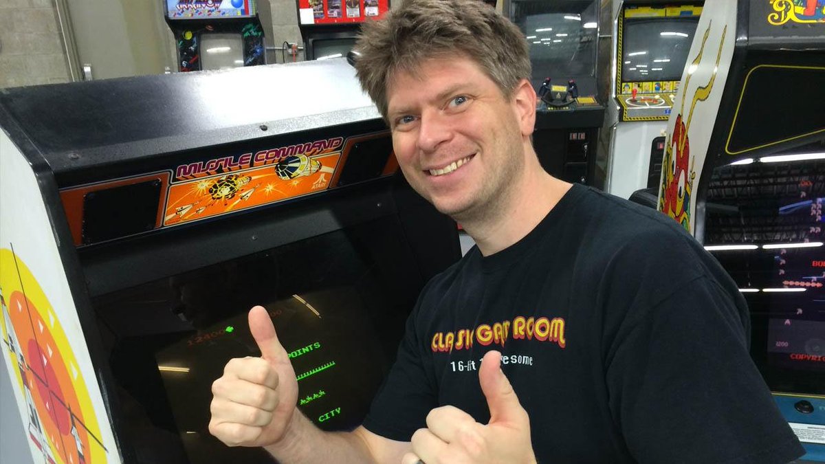 sincespacies's tweet photo. Banished from Earth, Classic Game Room broadcasts from the Intergalactic Space Arcade on its never-ending mission to review everything.

Any fans of this awesome classic YouTube channel out there? https://t.co/Qhjg0MqJaw