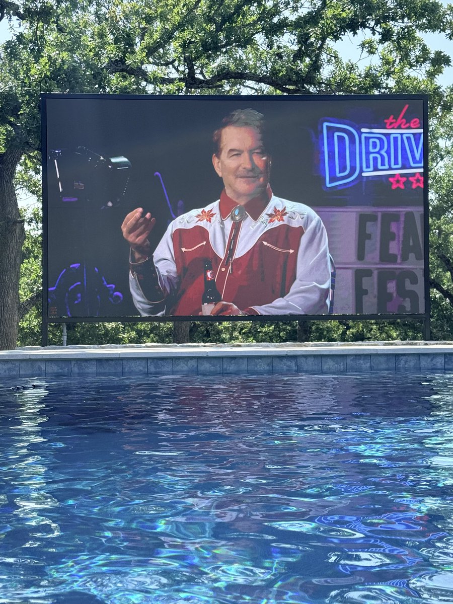 list_sip's tweet photo. Watching a @therealjoebob and @SetDarcyFree classic in the pool. Over here it’s always Halloween! #tsummerween #summer #halloween #thelastdrivein #michaelmyers https://t.co/zLGM12cAJB
