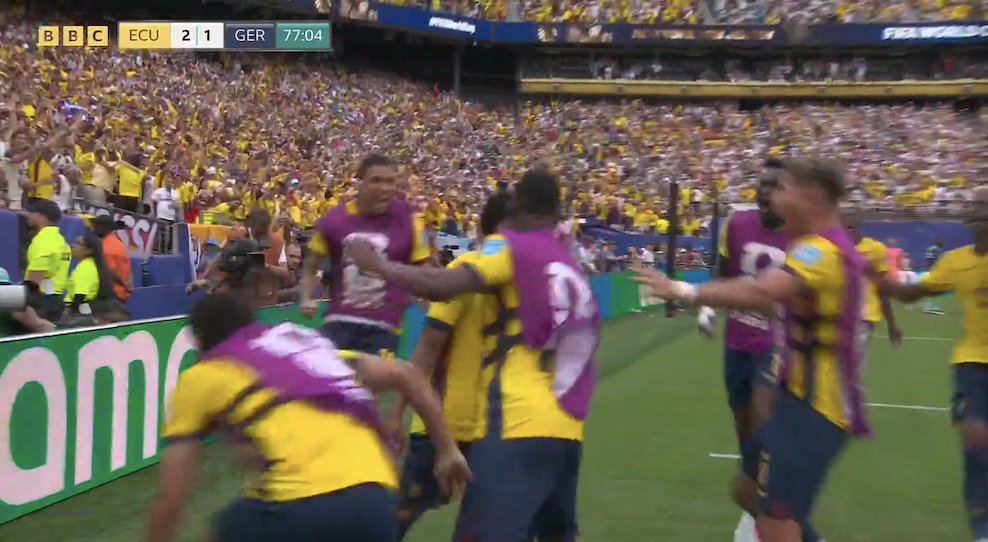 toriblog007's tweet photo. GOOOOOOOOOOOOOOOOOAAAAAAAAALLLLLLLLLL!!!!!!!!!!!! AND ECUADOR TAKES THE LEAD AGAINST GERMANY, PLATA!!!!!!!!!!!!!!!!!! PLATA HAS GIVEN ECUADOR THE LEAD 🇪🇨💫

2-1 Ecuador. https://t.co/EppVbTo8S9