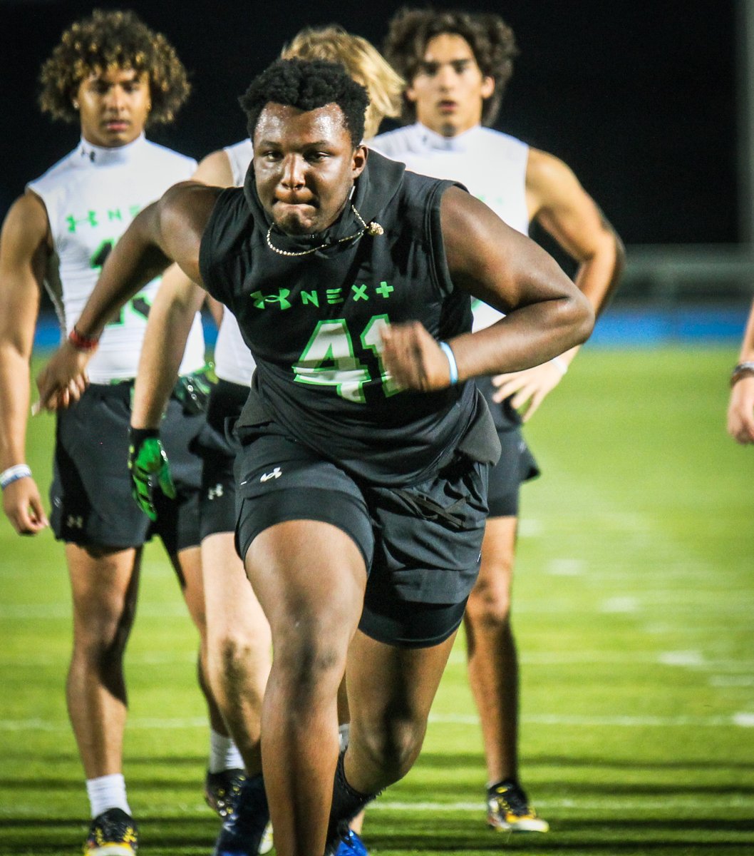Bdrumm_OUI's tweet photo. Man, @iamdavidstonejr has come so far. Everyone said he was the best DT #OKPreps  had produced since @Geraldini93 and that was starting at a very young age. He's lived up to the hype and this will be the first season he comes in having not been banged up in offseason! https://t.co/OP5OutwJRT