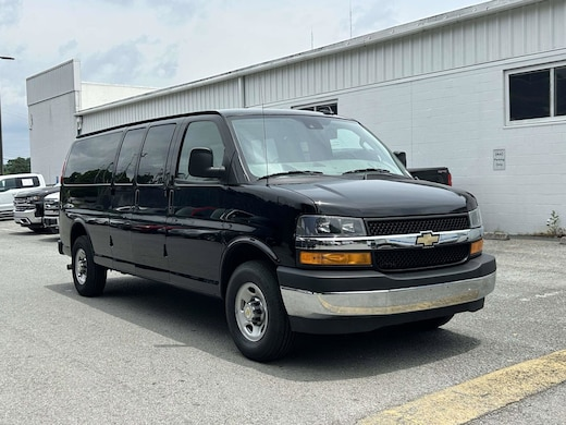reederchevy's tweet photo. Discover your perfect ride from our massive inventory—over 1,500 used cars, trucks, and SUVs waiting for you at Reeder Chevrolet: https://t.co/DKaIPOzlcc https://t.co/IDipQw4kwT
