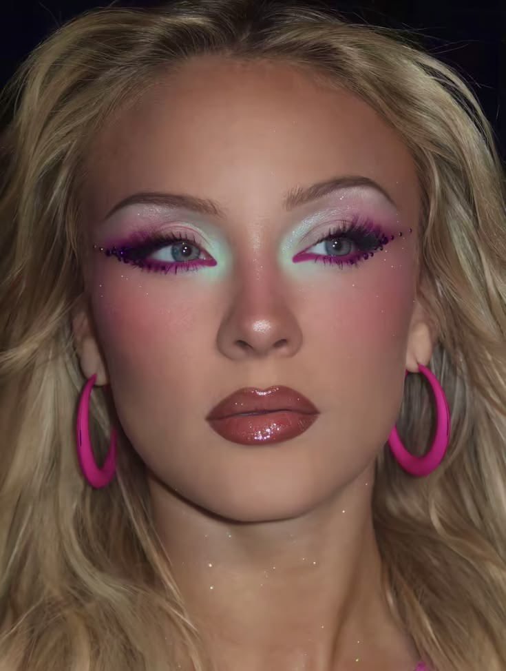moonieaura's tweet photo. Do you like this makeup style? ✨ https://t.co/sU4G1crJKM