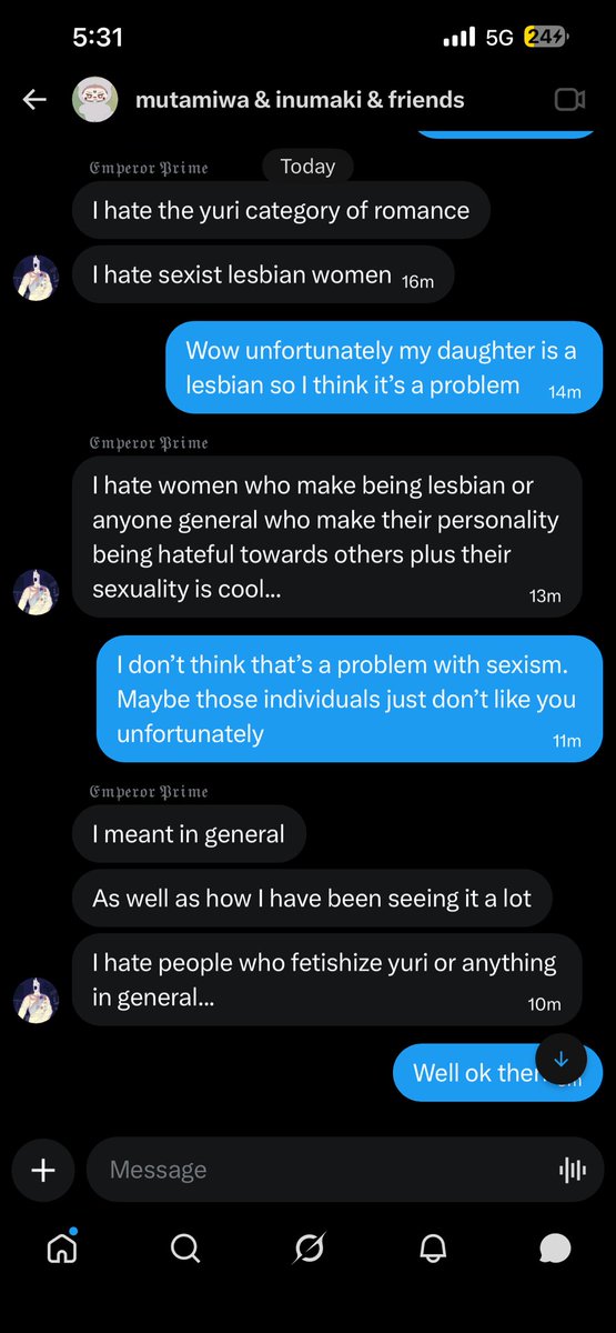 your_fav_fiend's tweet photo. //tldr 

@/T_King_Of_Lust is rather problematic unfortunately who shared rather negative connotations of bi/gay women. 

He’s shown this negative behaviour for a while and had a rather possessive nature towards those he thought as “mates” even though they preferred same sex ships https://t.co/pLKXXihfOA