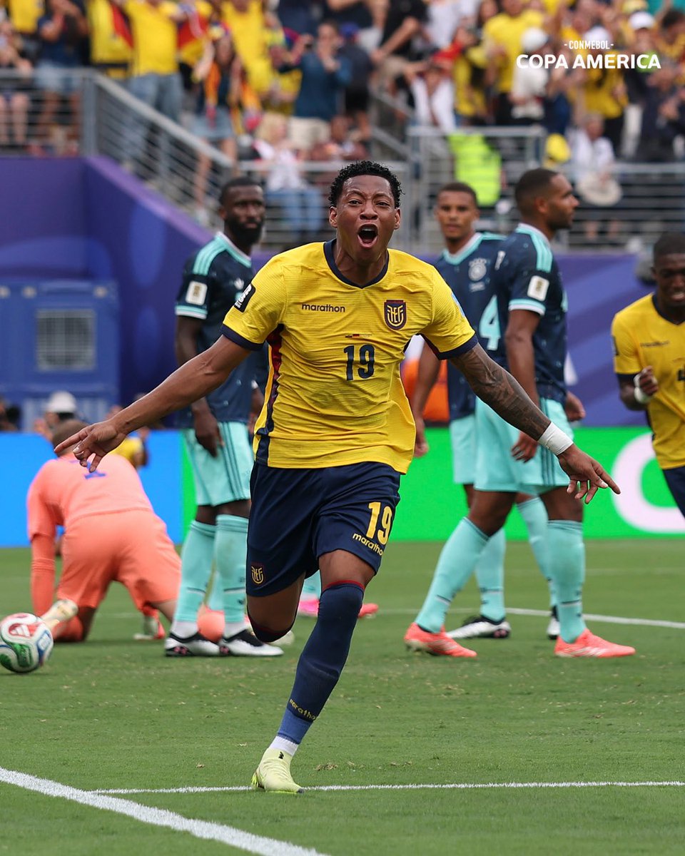 CopaAmerica's tweet photo. Con orgullo y sin dejar de creer. La historia sigue. 🇪🇨💪 https://t.co/EltpVxtfGq