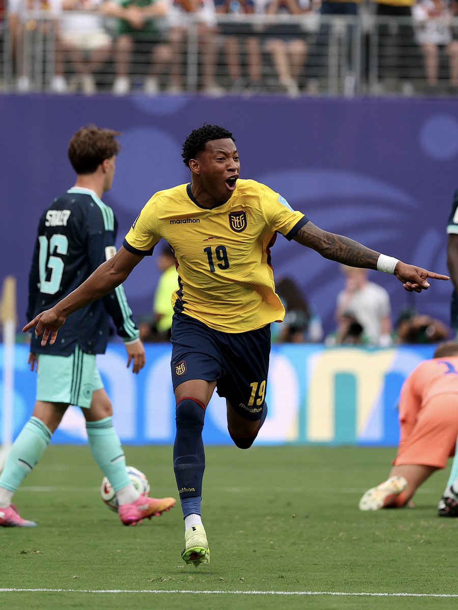 VilorIvan's tweet photo. ¡HICIERON LO IMPOSIBLE! 

Ecuador 🇪🇨 se jugaba la vida contra la máquina de Alemania 🇩🇪  y esta grandiosa generación logra una actuación épica e histórica remontando y logrando vencer a la tetracamepona.

ECUADOR CONSIGUE CLASIFICAR https://t.co/uRb36PahEP