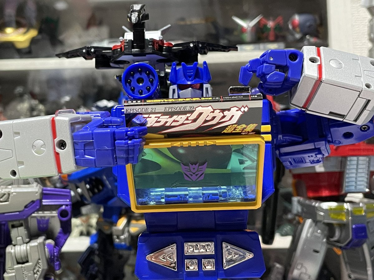 fernandsan913's tweet photo. 実はクウガが好きなサウンドウェーブ
#トランスフォーマー https://t.co/odo8Wucxu2