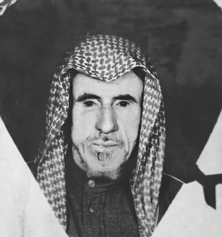 AlRiyadh's tweet photo. #سطور_المشاهير.. محمد النفيـسة.. المُخلص الصادق

https://t.co/UzHLJTnBNP
@Salah_Zamil32 https://t.co/LFzuJswJ5a