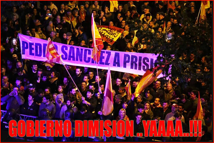 RolymanMAMY's tweet photo. @elmundoes Lo que esta haciendo este individuo de Sánchez es reírse de nosotros, Ni dimite y encima nos chulea diciendo que no habrá elecciones por nuestro bien.. Ya basta de tomadura de pelo.. Desobediencia ya o que lo encierren , esto es un golpe estado😡🤮 https://t.co/z3Z8FhPlGI