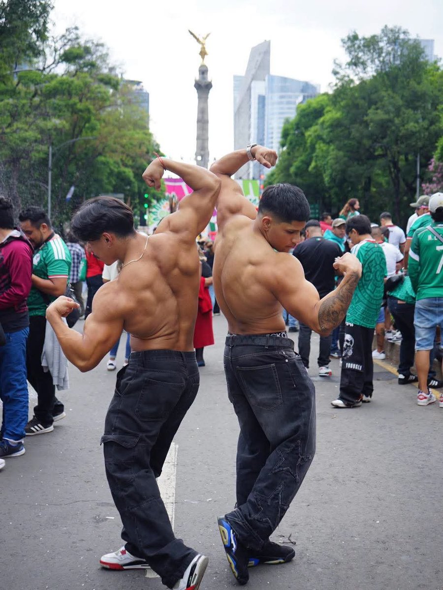 Jaasiel_Dice's tweet photo. ¿Alguien sabe quienes son? 😍🫦 https://t.co/ivgtAfAi1j