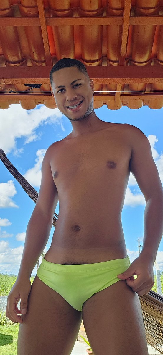 badboyyyyyyyyy3's tweet photo. 💚💛😏 https://t.co/yqoZUKuPNu