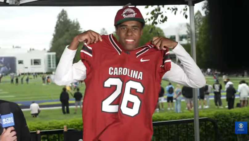 jordankaye_23's tweet photo. Kelvin Millington might have just leaked what South Carolina's Nike uniforms look like https://t.co/ovBfrrkr6y