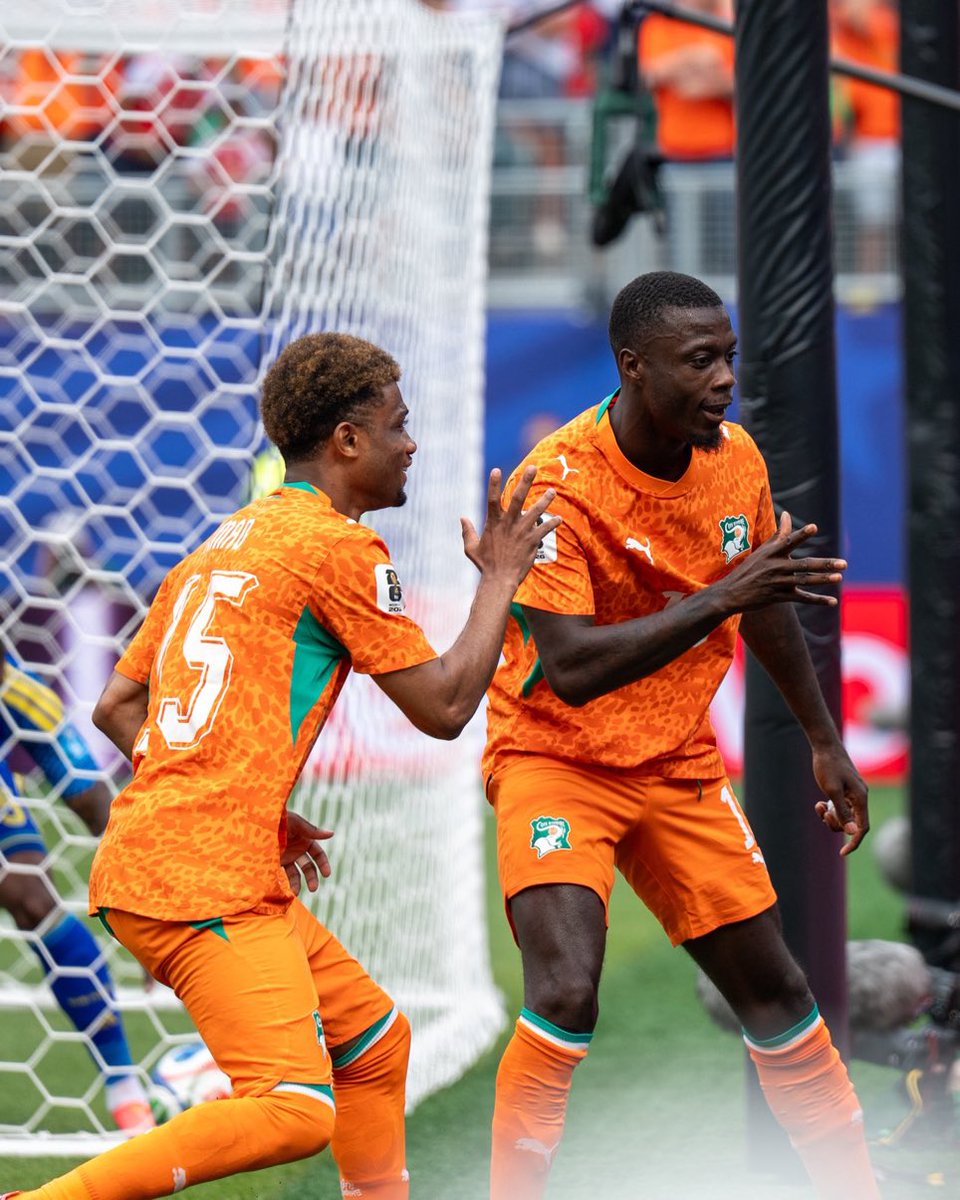 ActuFoot_'s tweet photo. NICO PEPS 🇨🇮🐘

📸 @equipenatciv https://t.co/DJRBrx90iY