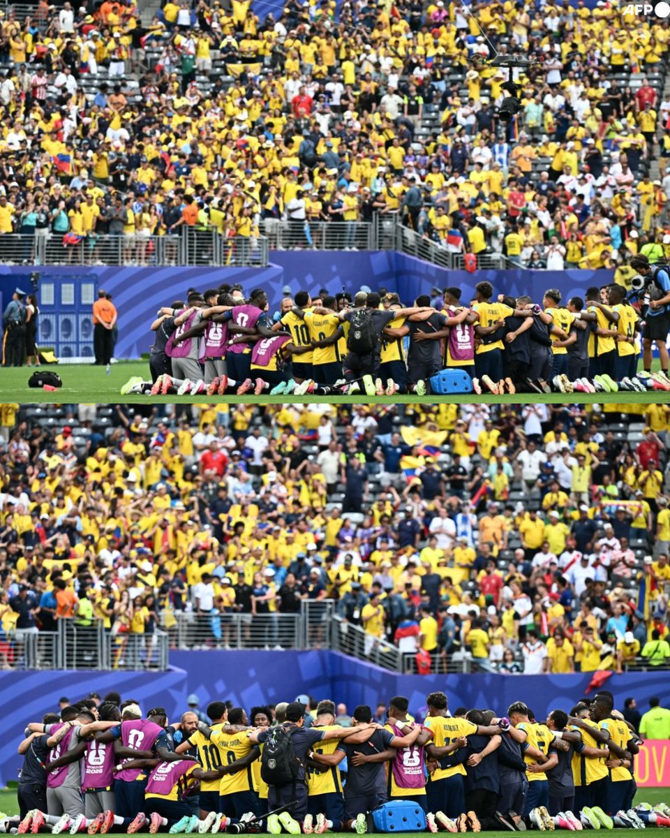 InvictosSomos's tweet photo. Vean nada más este MOMENTAZO. Justo después de lograr LA HAZAÑA ante Alemania, todos los jugadores y los integrantes del staff de la Selección de Ecuador se reunieron en el círculo central para agradecer por el partido que acaban de vivir. A pesar de tener todo en contra. A pesar de estar sobre las cuerdas, nunca dejaron de creer y nunca dejaron de luchar. Y sí, gracias a eso, hoy firmaron EL MAYOR TRIUNFO EN TODA LA HISTORIA DEL FÚTBOL ECUATORIANO. Lograron lo que parecía imposible. La Tri hizo historia ante los ojos del planeta entero. ÉPICO.
