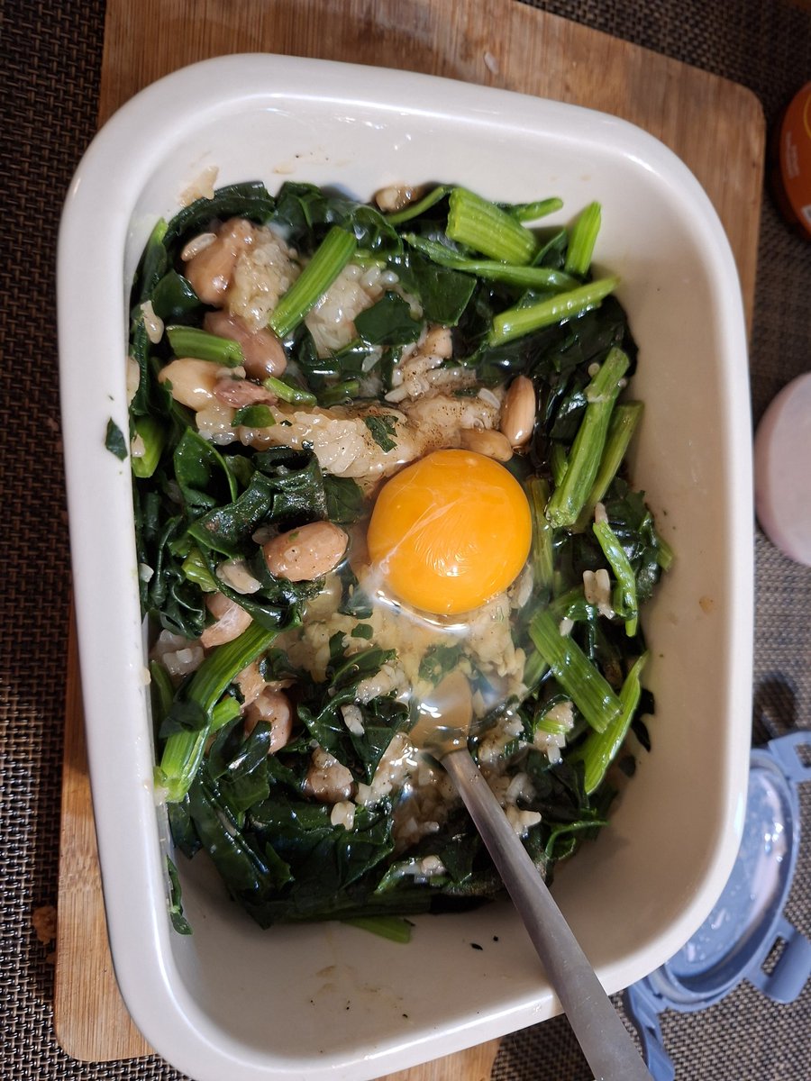 SouyuuHayashi's tweet photo. これが一番美味しい「南部粽」の食べ方や

めんつゆ、たまご、ほうれん草 https://t.co/vCVxAtmtKQ