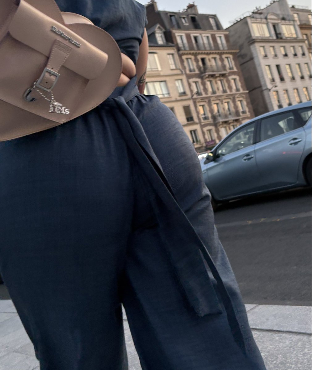 warriors7643's tweet photo. #candid #candidass #creepshot #ass https://t.co/1b8pysVC4M