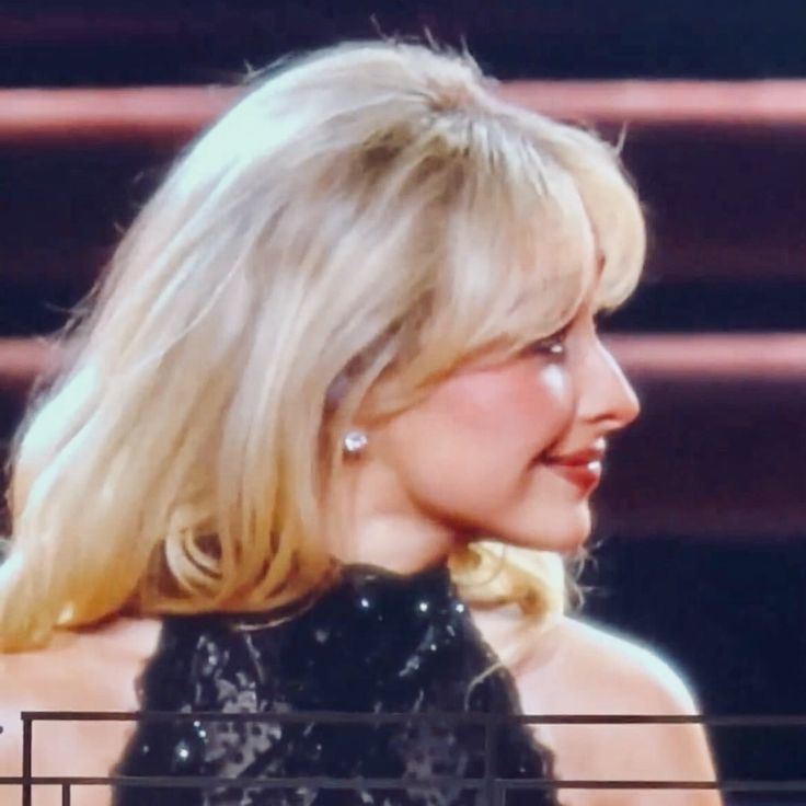 sabcutiepie's tweet photo. love her side profile ♡ https://t.co/V7Gq4kVUQa