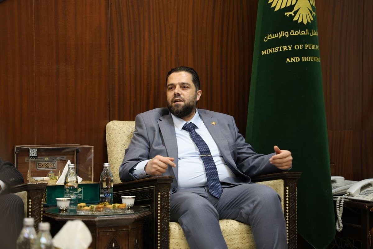 SyMOPWAH's tweet photo. تعزيزاً لفرص التعاون والاستثمار، التقى وزير الأشغال العامة والإسكان المهندس "مصطفى عبد الرزاق" رجل الأعمال المصري "نجيب ساويرس"، لبحث آفاق الشراكة في مجالات الإسكان والتنمية العمرانية، والاستفادة من الخبرات والتجارب التنموية. https://t.co/nY53UbRPev