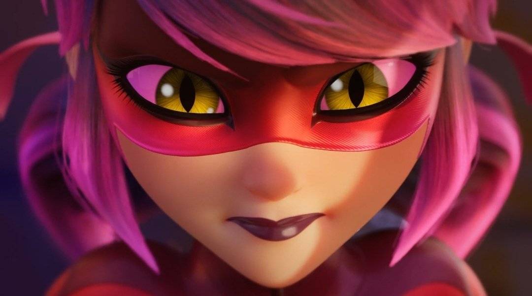 BUGALYSM's tweet photo. HER FUCKING EYES AND LIP COMBO #NEEDHERBACK https://t.co/ECOJJPJUtv
