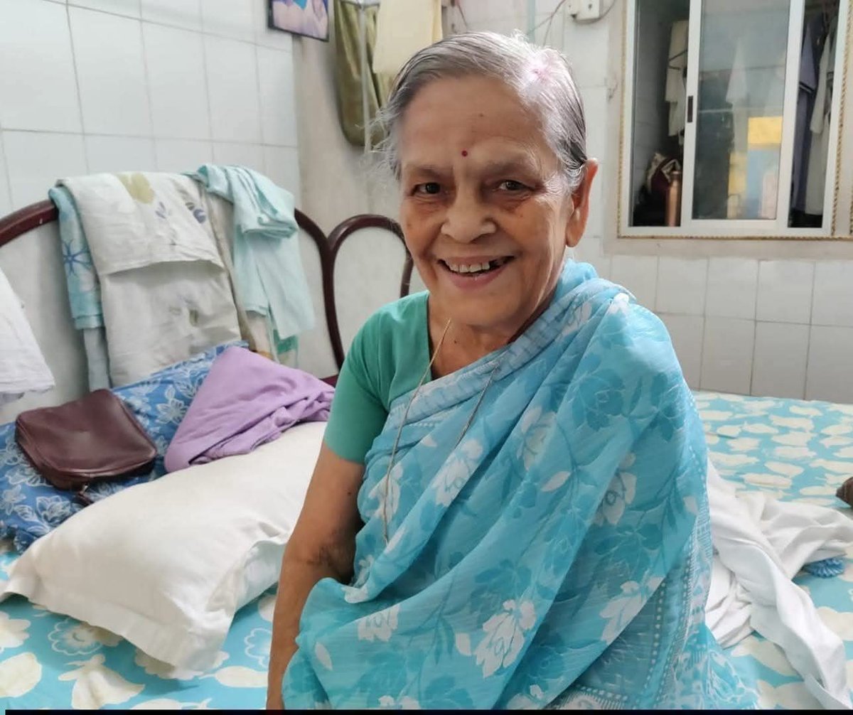 kesharINC's tweet photo. सहरसा के सुप्रसिद्ध प्रसूति रोग विशेषज्ञ डॉक्टर मोती वर्मा के निधन का समाचार सुनकर मर्माहत हूँ तथा ईश्वर से उनकी आत्मा की शांति और परिजनों को संबल प्रदान करने हेतु प्रार्थना करता हूँ!  @ https://t.co/WXW1g4zi5q
