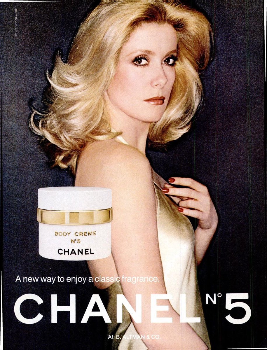 hdidcare's tweet photo. Catherine being the face of Chanel Nº5 https://t.co/jGwwVh7y1A