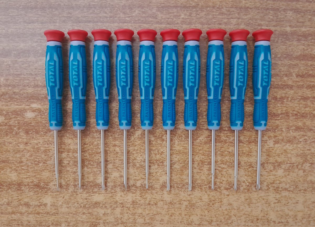 argentinopabloo's tweet photo. Set de destornilladores de precisión de la marca Total. Incluye puntas planas, phillips y torx.

IG: pb_ar_tools https://t.co/0C4QblwrLT
