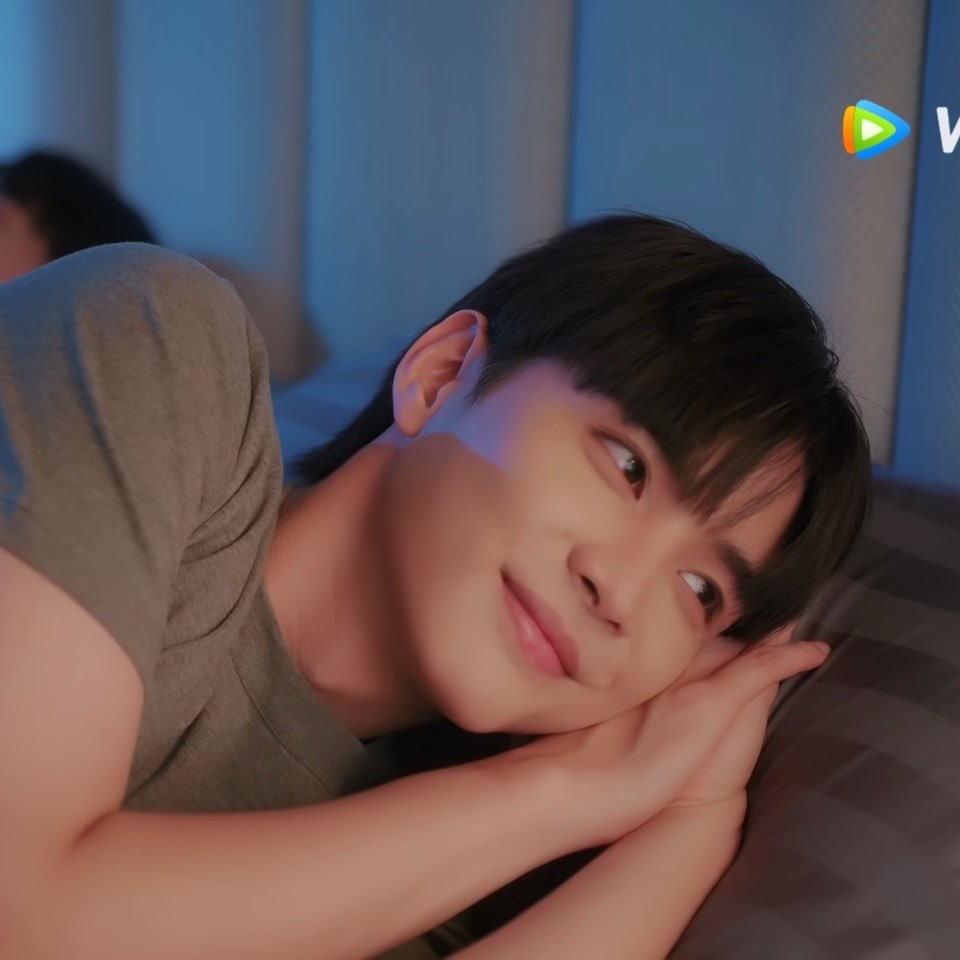 Monica_Rm7's tweet photo. Our Nao is so cute 🫠😻💖
No wonder Tiger doesn't want to let go of him and wants to stay by his side 🥰
#FoureverYou2EP23
 LATELY ITS WINTER SEASON EP7 https://t.co/wocdpp6TKQ