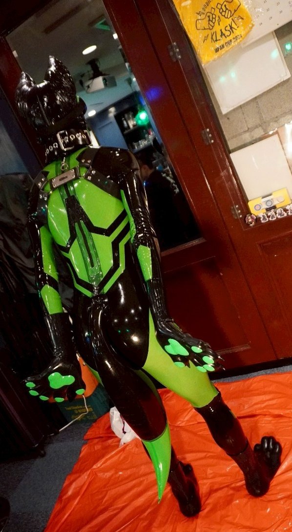 rubber199's tweet photo. #しり画像を4枚晒すとRTされてぶわっとなるときいて見た人も強制 https://t.co/8ZTlkWNN9M