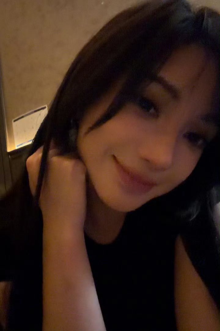 CDemetrice5106's tweet photo. 刚做的美甲 好看吧
#西安ts https://t.co/AJxsHrc3Wc