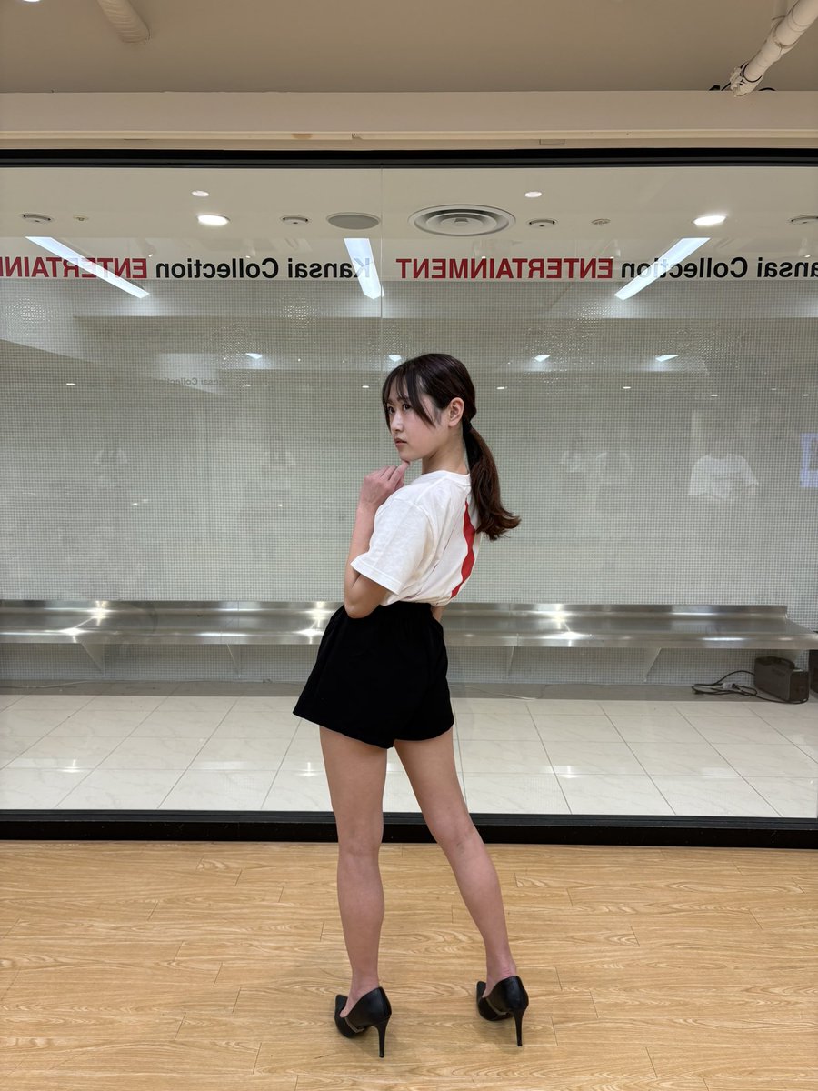 non__non98's tweet photo. 先日もレッスンに🏃‍♂️
お題はポーズ被りなし＆目線外し20ショット📸
写真並べてみると自分がやりがちなポーズが分かって面白い🤣

まだまだバリエーション少ないから家でも鏡みてやらなきゃな💦 https://t.co/KEx5iSHzZH