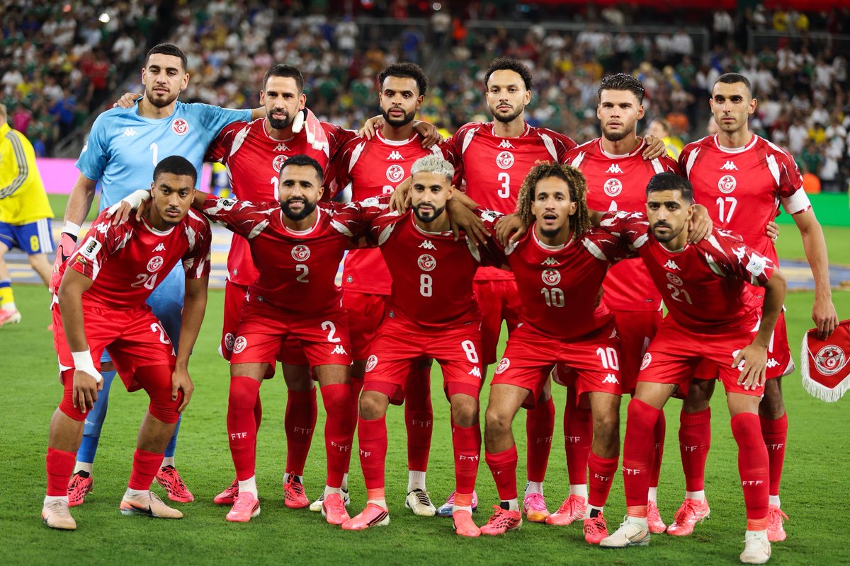 _BeFootball's tweet photo. LA TUNISIE 🇹🇳 EST LA PIRE ÉQUIPE DE CETTE COUPE DU MONDE, C’EST INCONTESTABLE 😳

Mais qu’est-ce qu’il se passe ? 11 buts encaissés en 3 matchs, les joueurs mettent pas un pied devant l’autre.

Force aux supporters. 😪 https://t.co/fYicNdB8HF