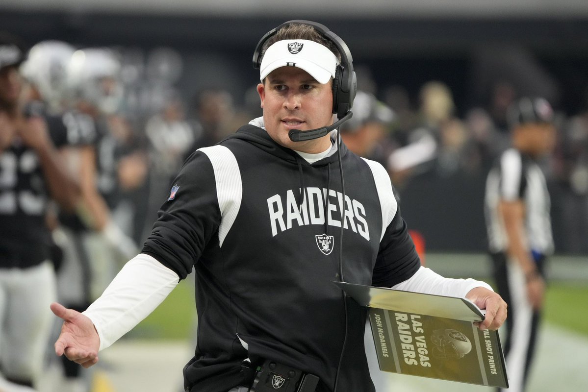 LosTalksPats's tweet photo. Former Raiders S Jonathan Abram wants #Patriots OC Josh McDaniels arrested:

“I miss playing inside you. Josh McDaniels ruined everything we built! He should be arrested for sabotaging the organization and going to NE.”

McDaniels briefly coached Abram in 2022.

(📸 thejabram IG) https://t.co/pBTLM1DGdP