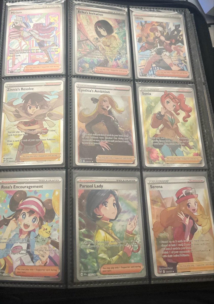 PokeNijima's tweet photo. New to #Poketwt but wanted to show off my binder page!! https://t.co/EnyjfakqMF