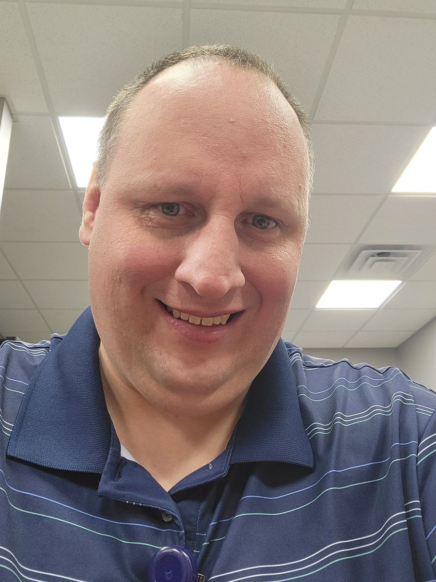 walther226's tweet photo. Hello everyone.  #hello #Iowa #thursdayvibes https://t.co/g7q0lNPBPx