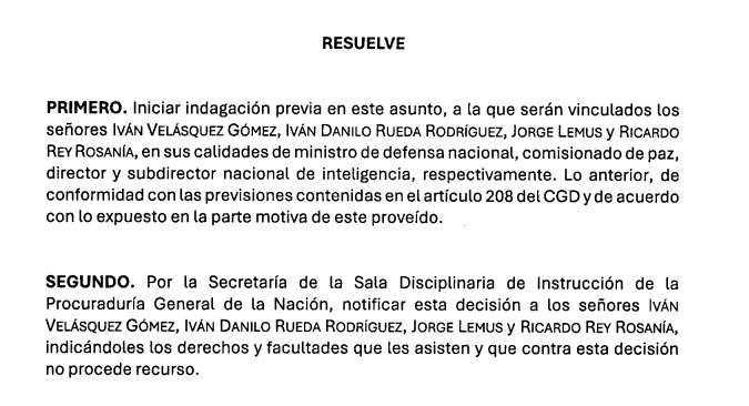 BluRadioCo's tweet photo. #Atención La Procuraduría abrió una indagación previa contra el exministro de Defensa, Iván Velásquez Gómez; el exalto comisionado para la Paz, Danilo Rueda Rodríguez; el exdirector de la Dirección Nacional de Inteligencia, Jorge Lemus; y el subdirector de esa entidad, Ricardo Rey Rosanía, por las presuntas negociaciones entre el Gobierno y el Clan del Golfo, en las que habrían ofrecido frenar operaciones militares y sacar a altos mandos militares a cambio de incluirlos en la conversación de paz, según reveló la Unidad Investigativa de Noticias Caracol. #VocesySonidos