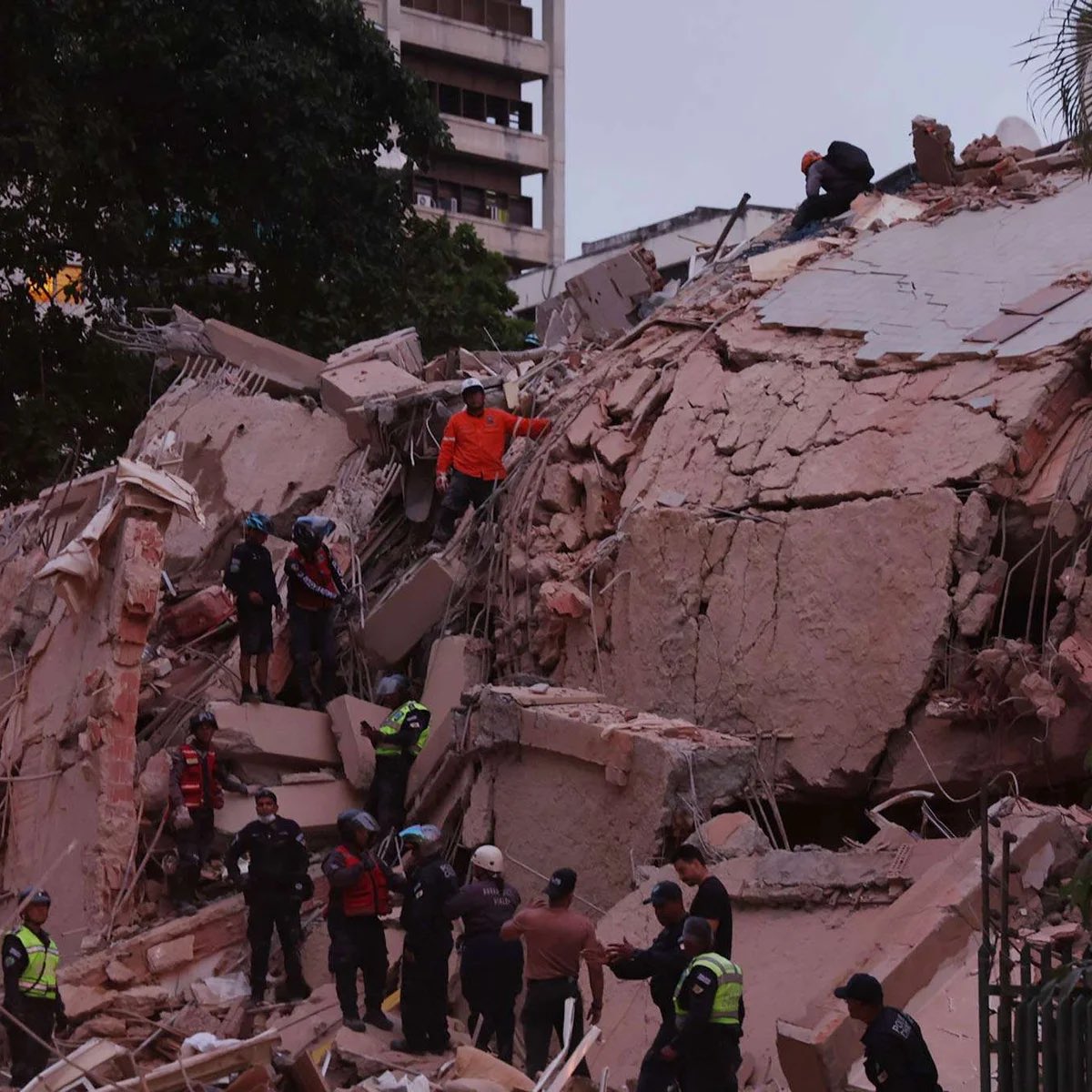 Delateinews's tweet photo. ⚠️AGORA: Elon Musk libera internet gratuita da Starlink para a Venezuela após terremotos https://t.co/2RY3NpW4i7