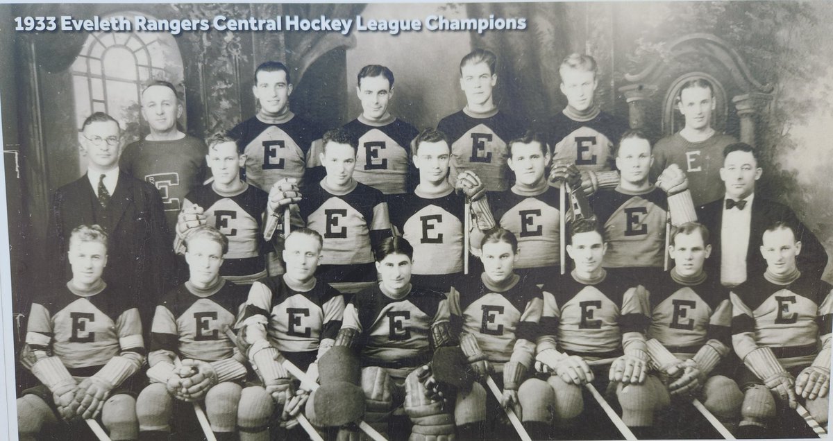 CenterIceView tweet picture
