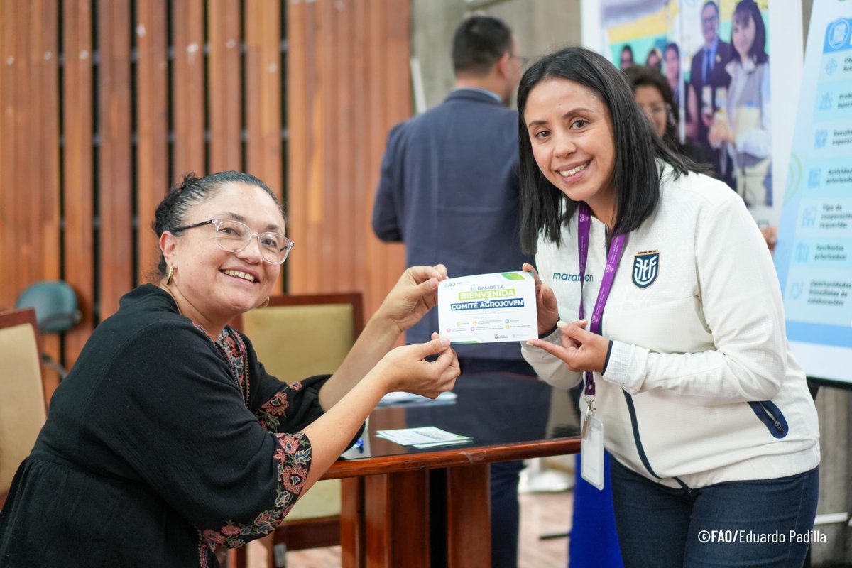 FAOEcuador's tweet photo. @AgriculturaEc @Produccion_Ecu En la jornada, los subcomités y la cooperación internacional identificaron áreas de convergencia y establecieron compromisos para promover el empleo digno, el acceso a medios de vida y la participación de las juventudes rurales en los sistemas agroalimentarios. 🌎 https://t.co/Zc5Fy8ZrsE