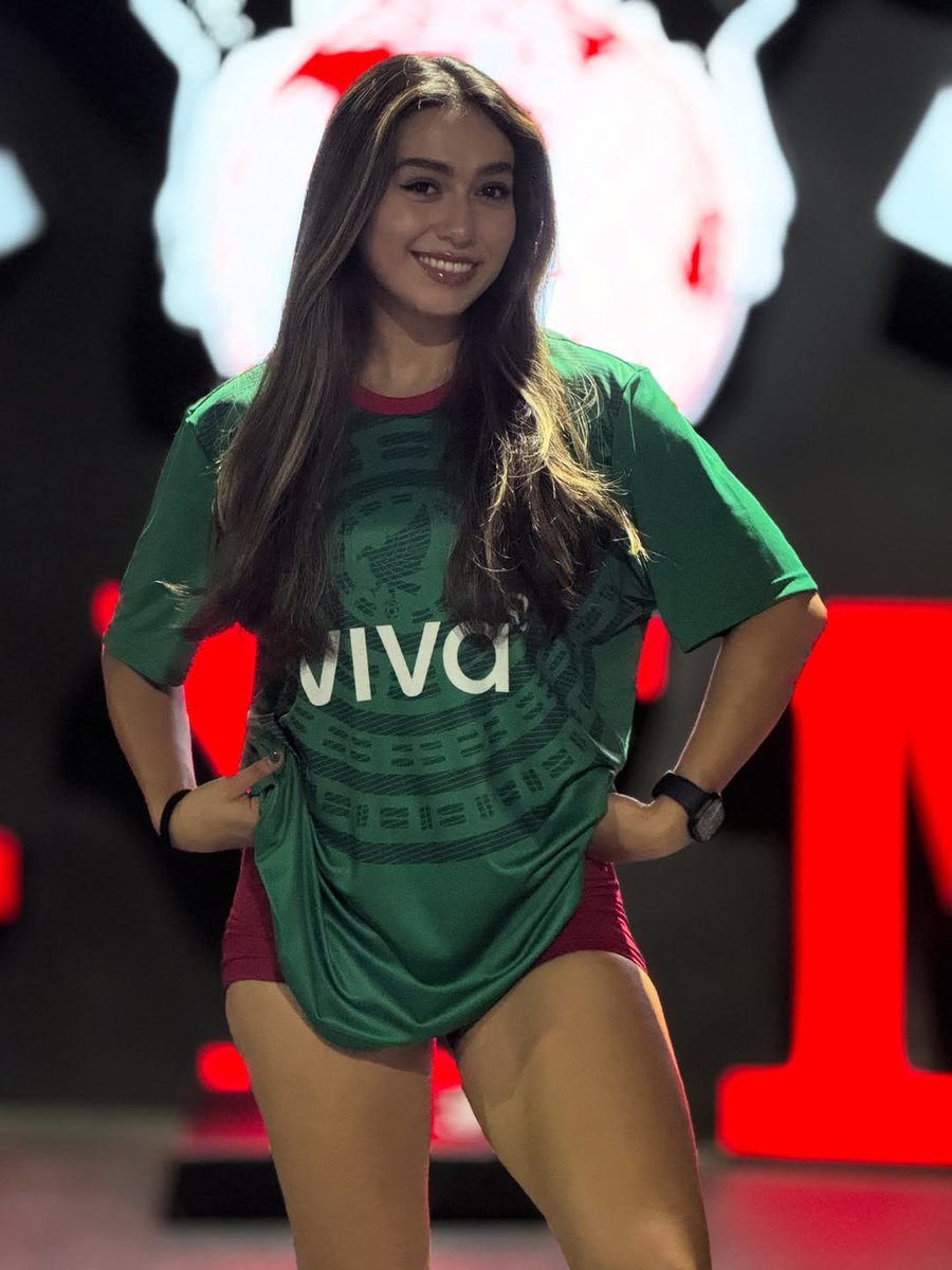 WorldGymMexico's tweet photo. Ya estoy rezando que hoy se gane uno más! Venga México 🇲🇽
@worldgymmexico / code: ANGIESM 💚🤍❤️
#fyp #foryoypage #mundial2026 #fifaworldcup2026 https://t.co/B6T6x2jOUF