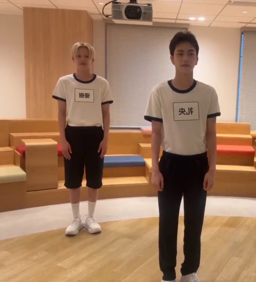 vl1ork's tweet photo. 優樹さん、体操服シャツイン短パン白靴下白靴で、小学生の再現度高い https://t.co/2nJf2SQNbh