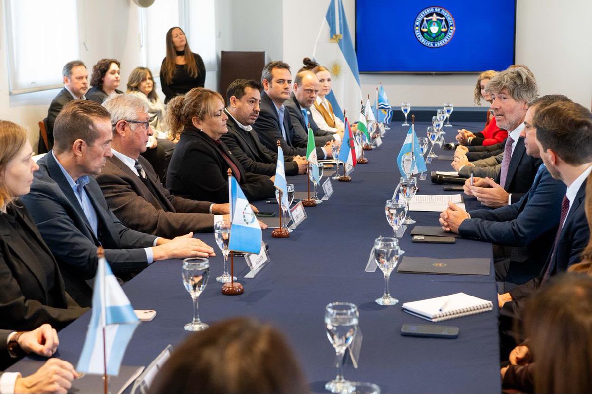 turcomenem's tweet photo. La lucha contra la trata de personas requiere un Estado presente y políticas públicas concretas. Hoy, en Buenos Aires, adherimos al Programa Nacional de Restitución de Derechos para Víctimas de Trata de Personas, fortaleciendo el acompañamiento y la restitución de derechos. Seguimos trabajando por una sociedad más justa.