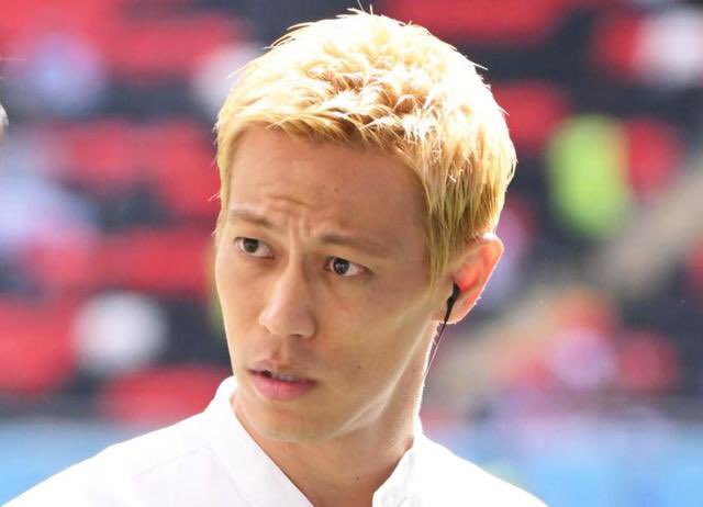 Fooootest's tweet photo. 【新たな本田語録】

（負傷交代したスウェーデン選手を見て）

本田圭佑「え、なに？肉離った？」 https://t.co/7Fqbcefquy