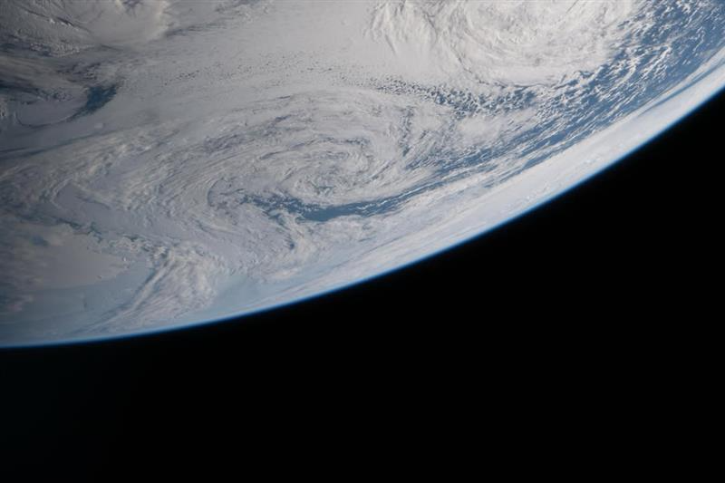 ABSCBNNews's tweet photo. Wondering what Antarctica looks like from space? 🌎✨

NASA Artemis II astronaut Christina Koch shared a breathtaking view of Antarctica from space.

Despite the cloudy conditions, she described the continent as “special.”

(📸: Christina/Instagram) https://t.co/H5i7d7NNt0